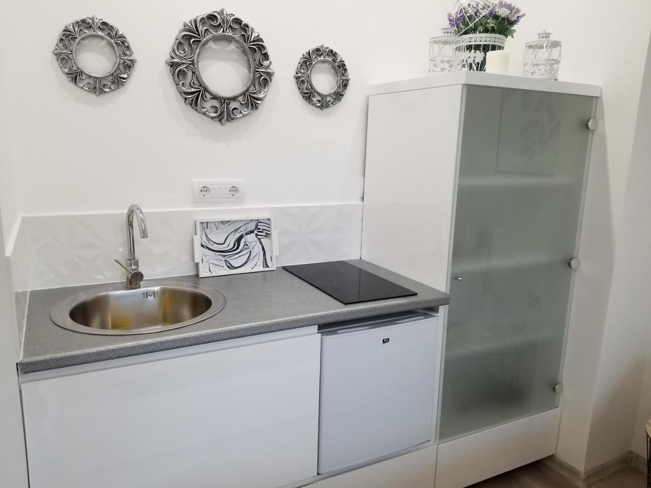 Studio Angel Stan Na Dan Novi Sad Dış mekan fotoğraf