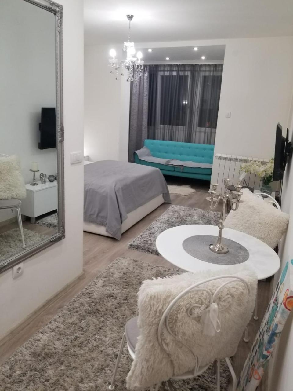 Studio Angel Stan Na Dan Novi Sad Dış mekan fotoğraf